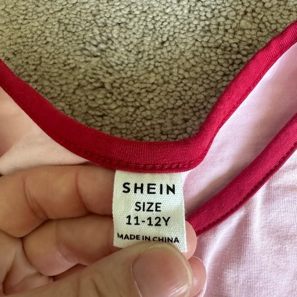 Girls strawberry tank top shirt 11/12